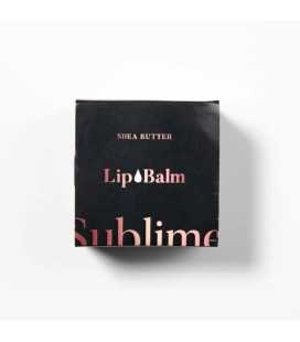 Regenera y aporta volumen a los labios